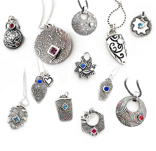 Sparkling Faceted Stone Setting In Sterling Silver 13+